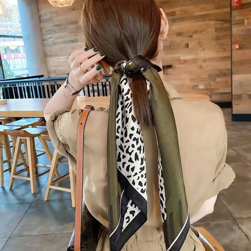 Retro Korean-style leopard print scarf for women's clothing decoration, versatile, thin square imitation silk square scarf