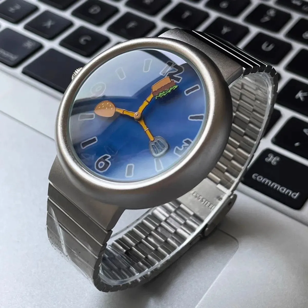 Cartoon Dial Watch for Men and Women 2D American Style Cartoon Dial Quartz Men Watches Women Watch Fashionable Men Wristwatches