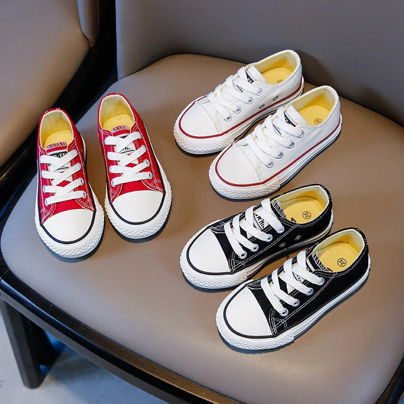 

Children's Canvas Shoes Low-Top Soft-Soled Non-slip Casual Shoes Boys and Girls Fashionable Versatile Four Seasons Board Shoes