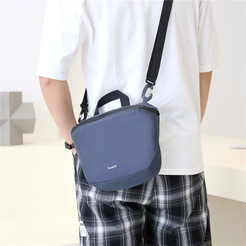 

Ultra Lightweight Faionable Nylon Crossbody Bag for Women 202 New Sle Versatile Single oulder Bag Portable Artistic
