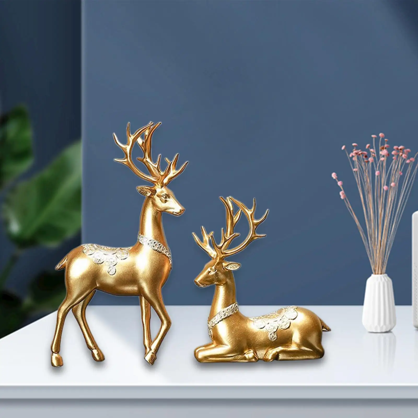 

2 Pieces Deer Statue Reindeer Sculpture Resin Sculpture Reindeer Figurines Resin Statue for Home Living Room Party Decoration