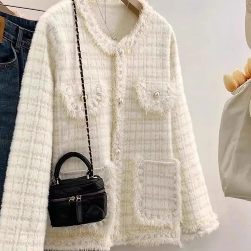 French Casual High-End Feel Chinese Style Buckle Design Small Fragrance Jacket Women's Spring Autumn Sequins Autumn White Jacket