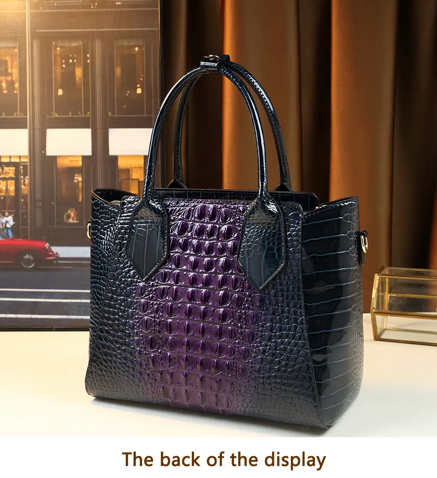 2024 New Vintage Leather Women\'s Handbags Large Capacity Crocodile Pattern Tote Business Commuter Crossbody Shoulder Bags