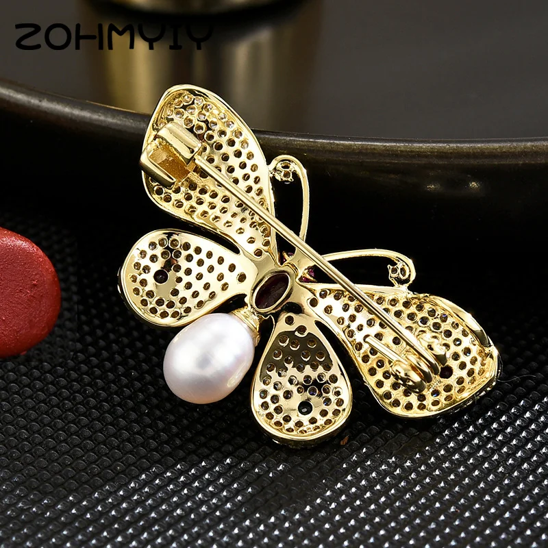 Fashion Rhinestone Pearl Butterfly Brooches For Women Dress Clothing Coat Jewelry Party Accessries Gifts