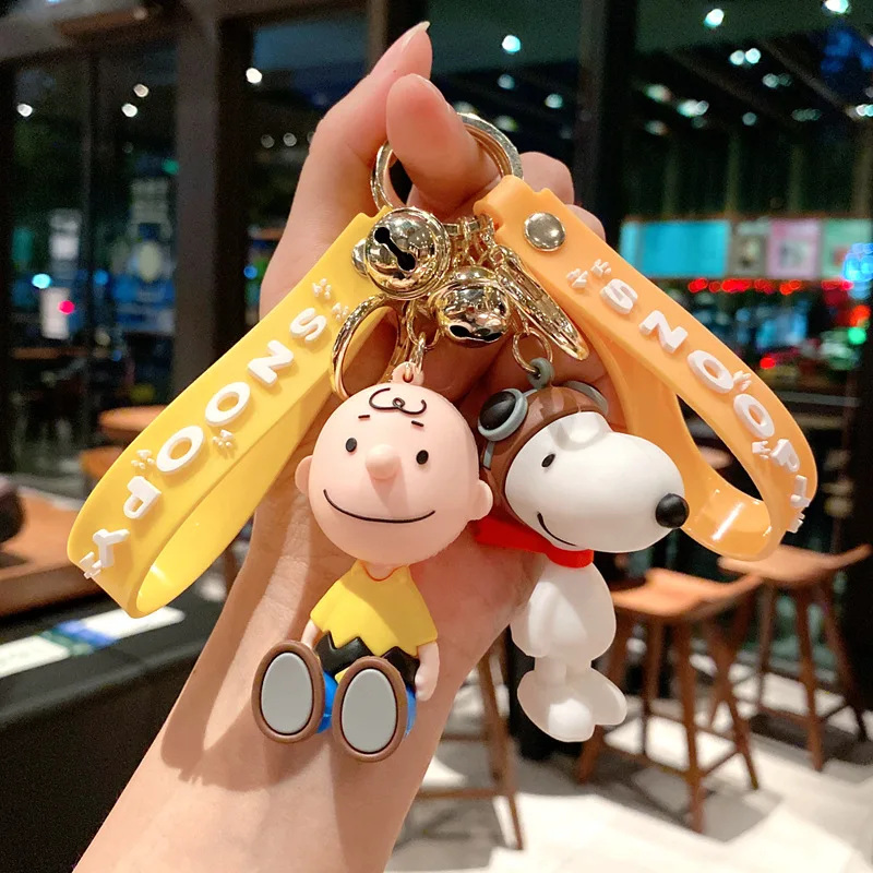 Snoopy lindo llavero de muñeca de silicona coche pareja llave colgante bolsa pequeño colgante creativo llavero adornos joyería regalos para un amigo