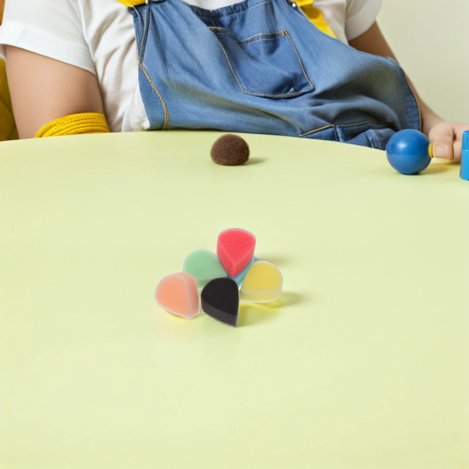 

30Pcs Childrens Paint Sponges Teardrop Shape Easy Grip Comfortable Experience Long Lasting Material Festive Events