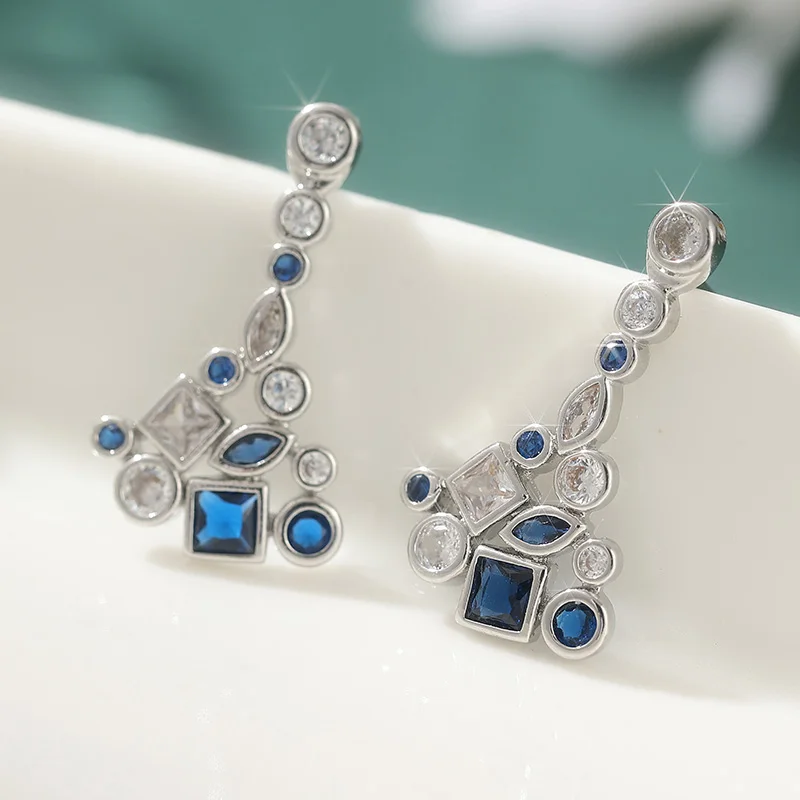 Fashion Sparkling Geometry Blue Synthetic Zirconia Irregular Pendant Earrings for Women Luxury Charm Banquet Anniversary Jewelry