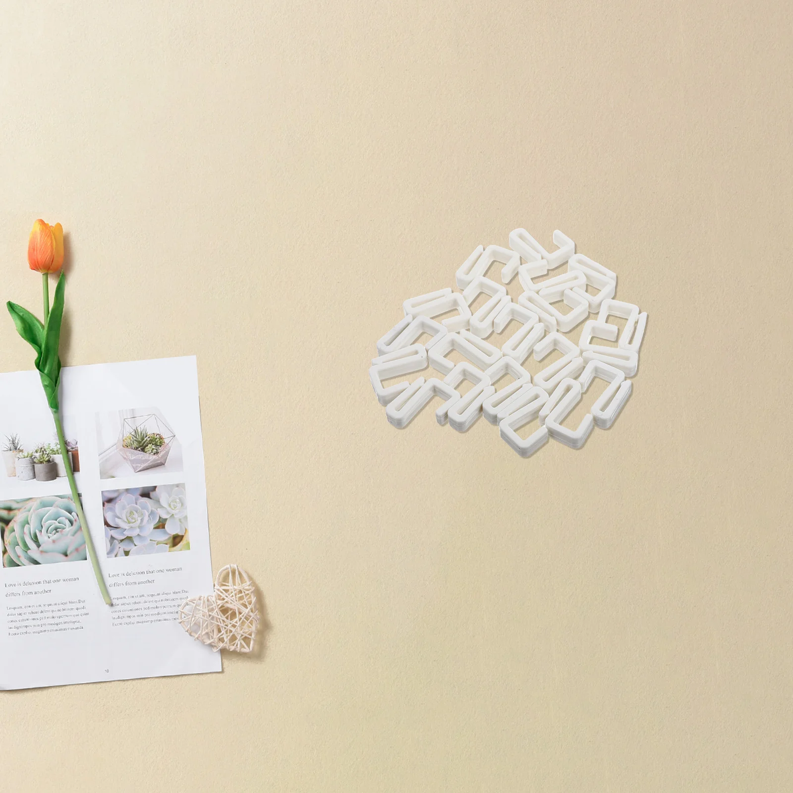 

20Pcs Nail -Shaped Hooks Heavy Load Bearing Plastic Hangers for Round Square Pipes Kitchen Office Garage Closet Storage