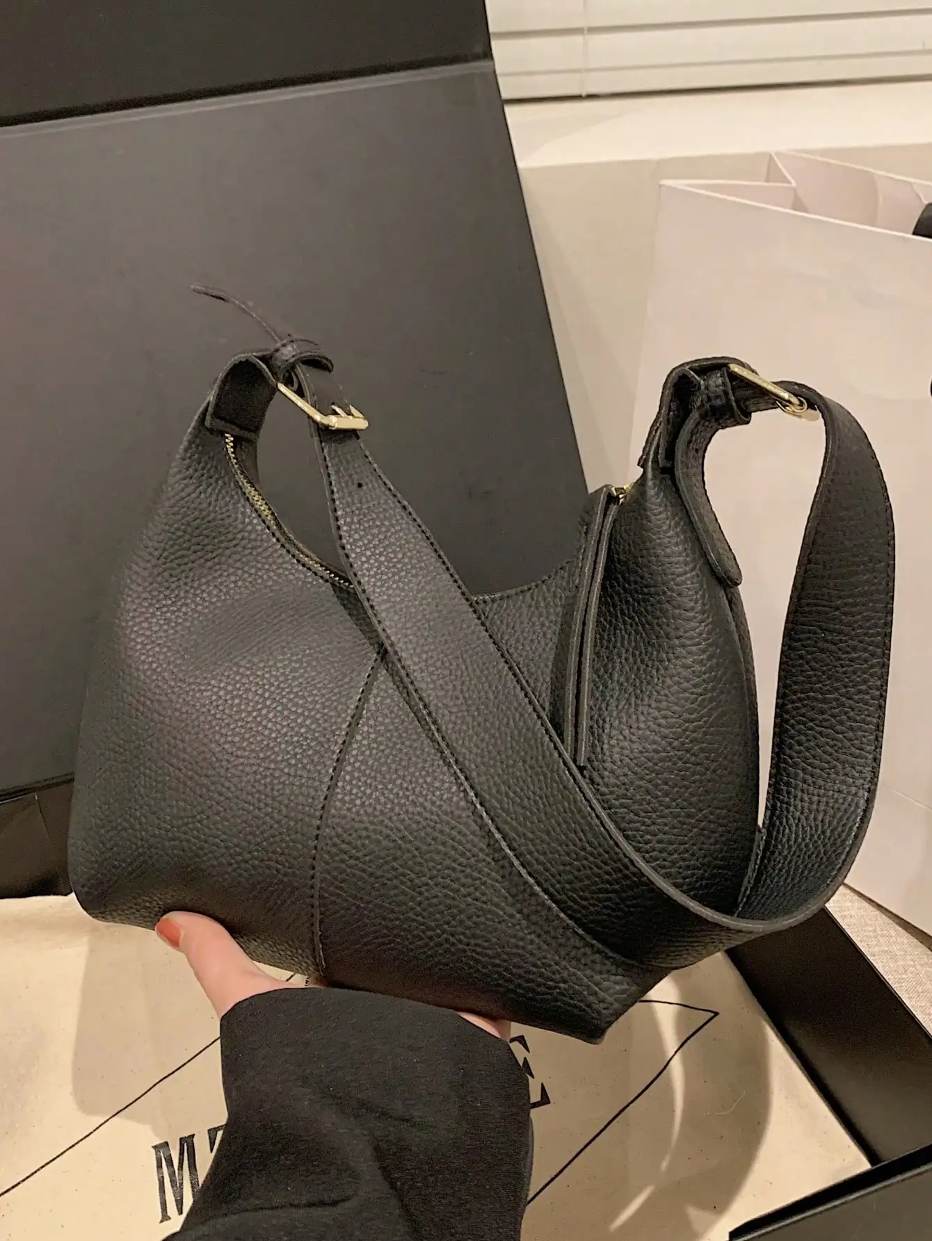 1pc Solid Color Women's Shoulder Underarm Bag With Zipper Closure, Suitable For Daily Shopping And Casual Wear