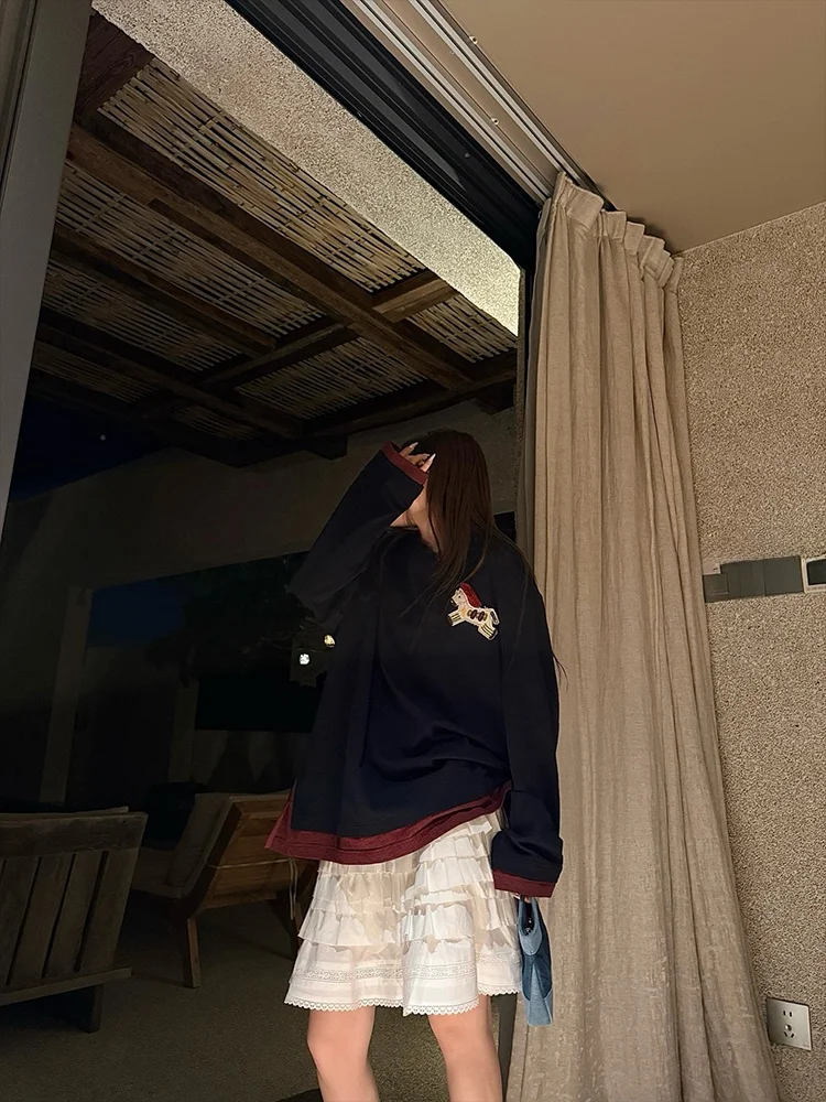 

Элегантное летнее женское платье-юбка А-силуэта с кружевной отделкой и вставками, для города, дышащее, комфортное, полуприлегающее