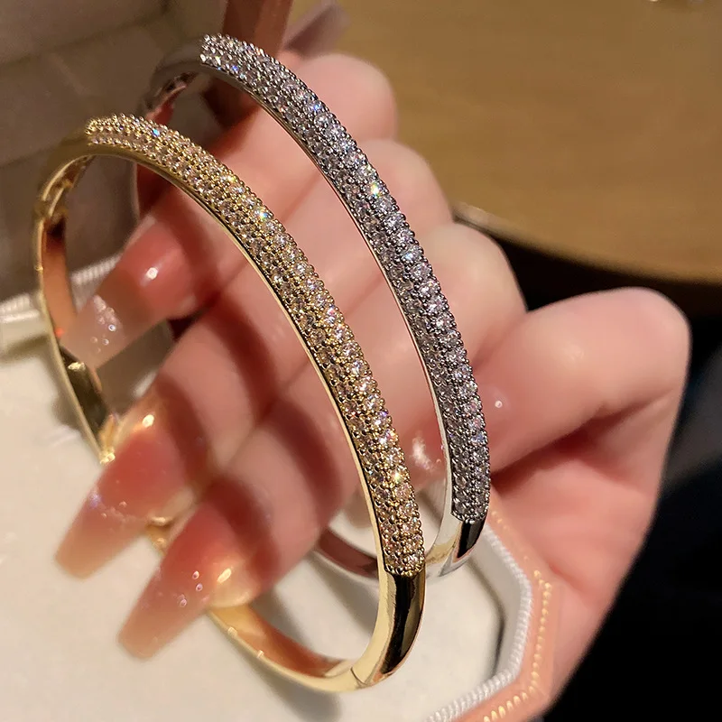 Luxury Sparkling Gold Plated Friendship Bangle Rhinestone Paved Cuff Bracelet for Women