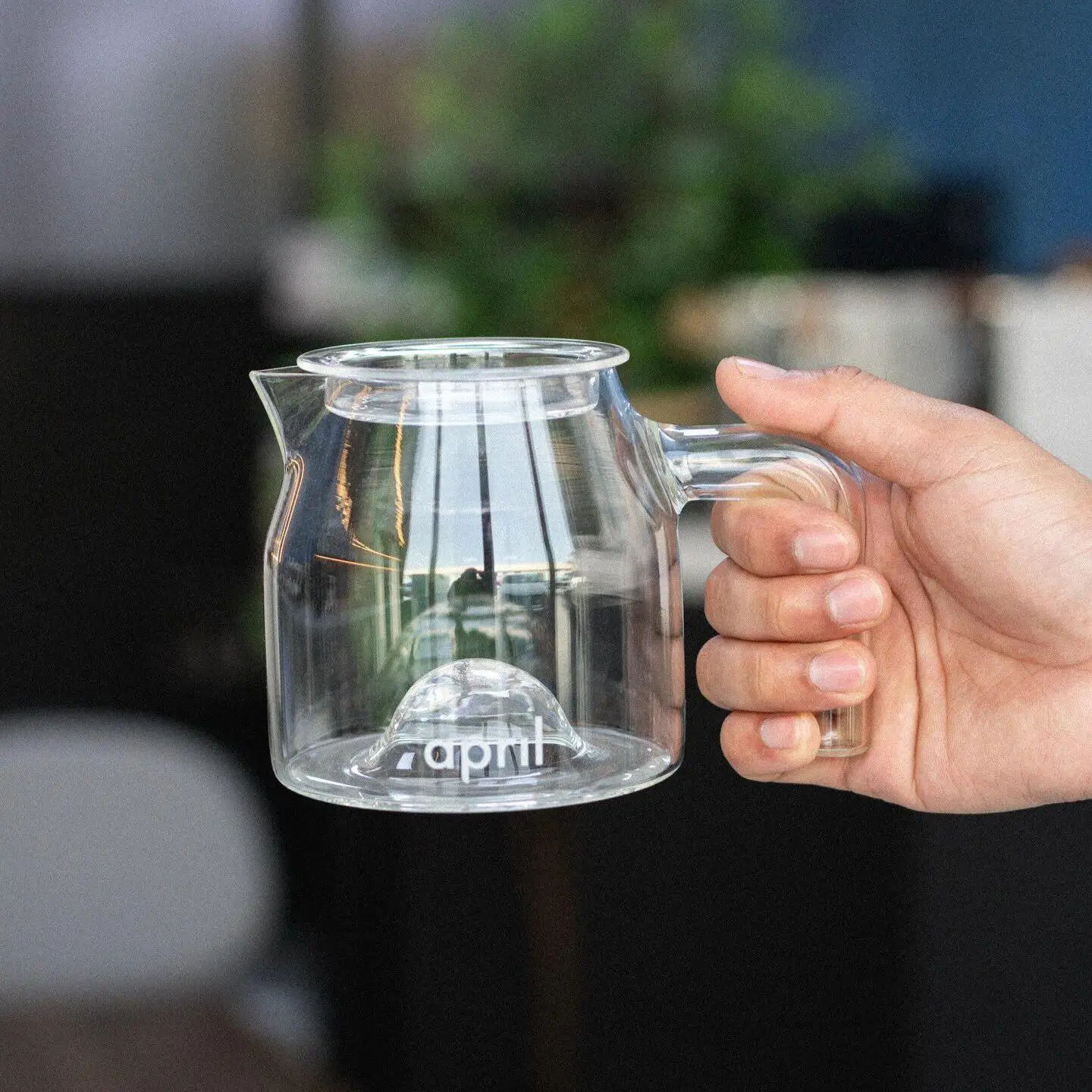 Clear Glass Coffee Server 500ml, April-Style Carafe with Handle & Lid for Home Brewing