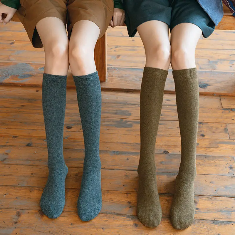 ロングソックス女性ストッキングオーガニックコットン固体暖かい腿の高部レディースガールズストリートファッションヤングカジュアルニーソックス原宿