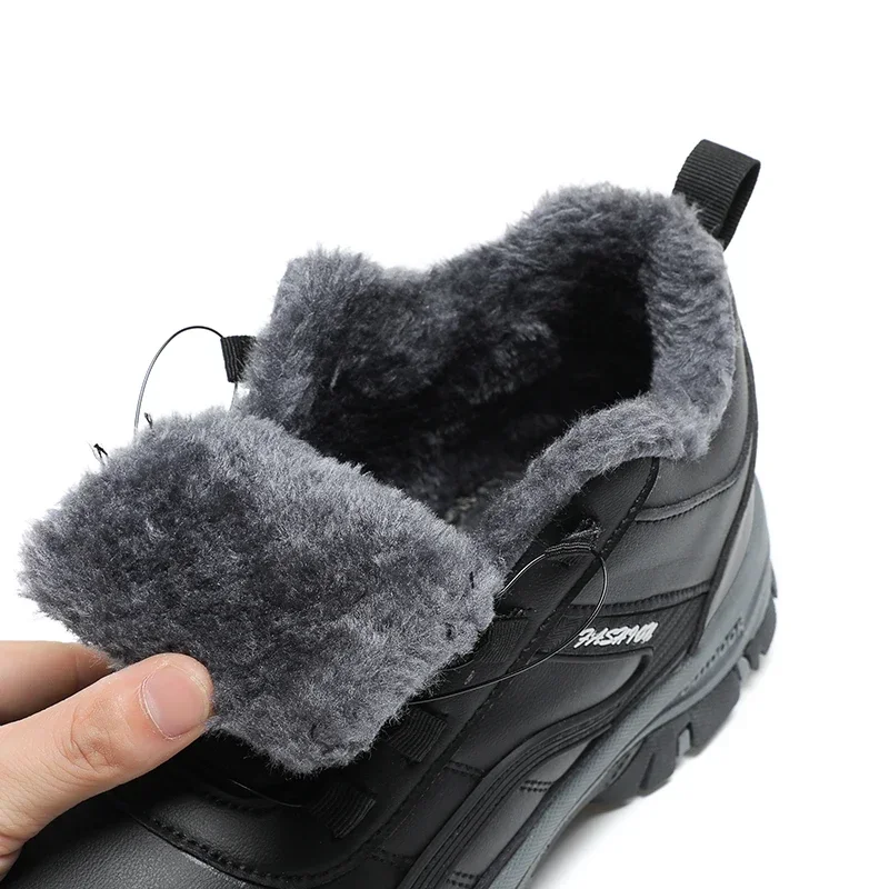 Nuovi stivali da uomo invernali impermeabili con bottoni stringati caldi stivali da neve in peluche da uomo scarpe Casual da lavoro stivaletti antiscivolo alti