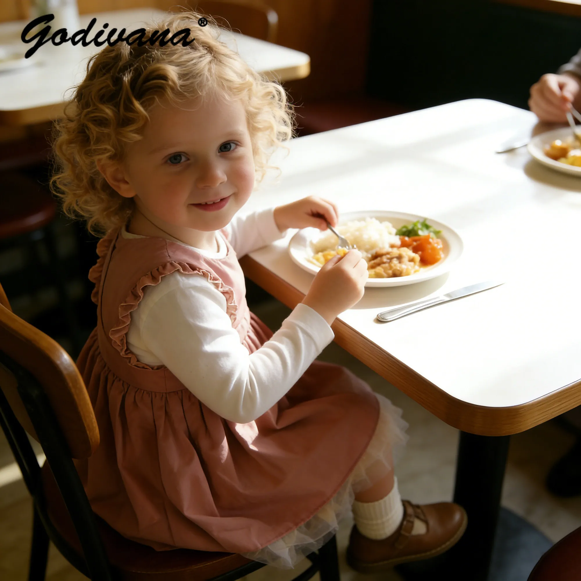 

Новинка 2026: Детское платье для девочек с рисунком, дышащая безрукавка с рюшами, милая и очаровательная водонепроницаемая накидка-фартук