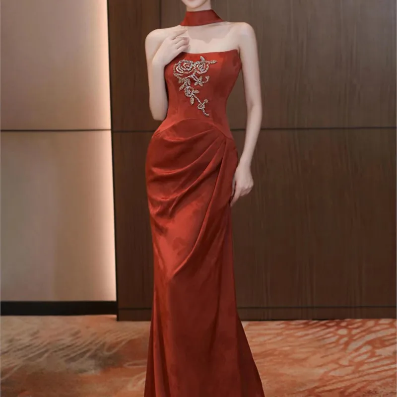 New Chinese morning gown sense toasting chest out of the cabinet banquet fishtail dress