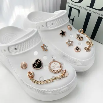 6 best sales Crocs gibits - №1