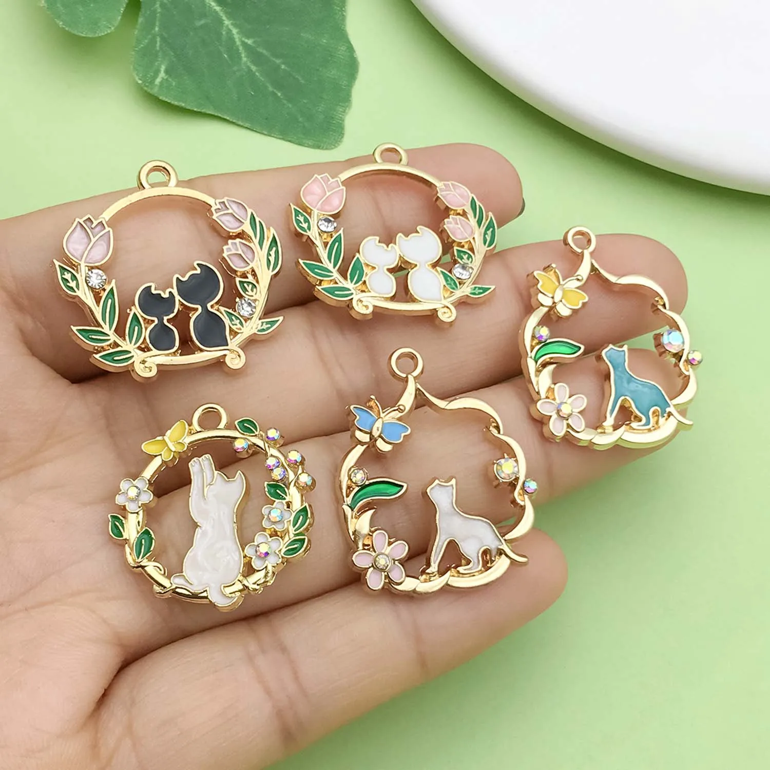 10pcs Colorful Enamel Cute Cartoon Cat Design Charms Alloy Flower Pendants for DIY Bracelet Necklace Jewelry Making Accessories
