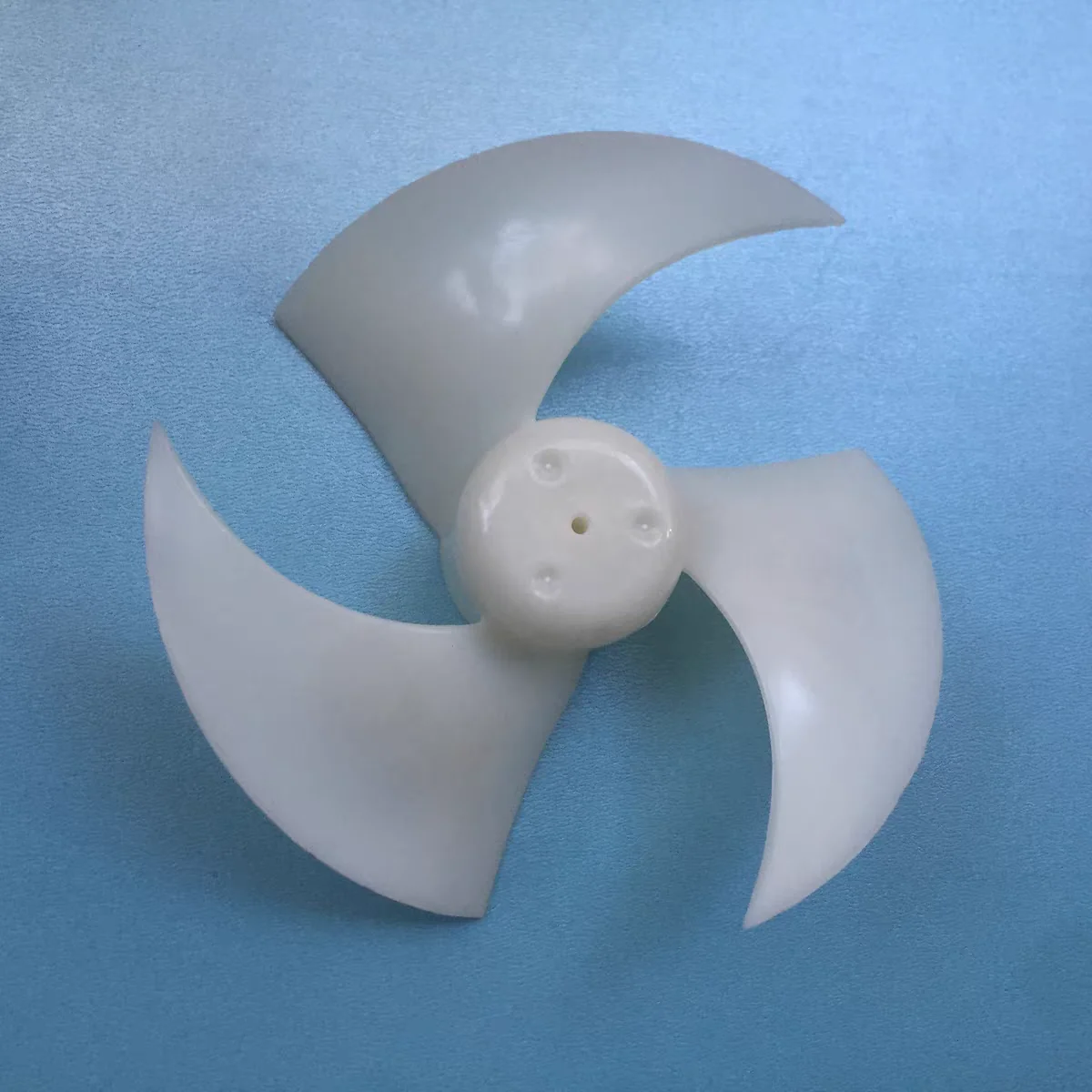 Suitable for Haier LG Samsung refrigerator refrigeration freezer fan blade fan blade 15cm motor air blade