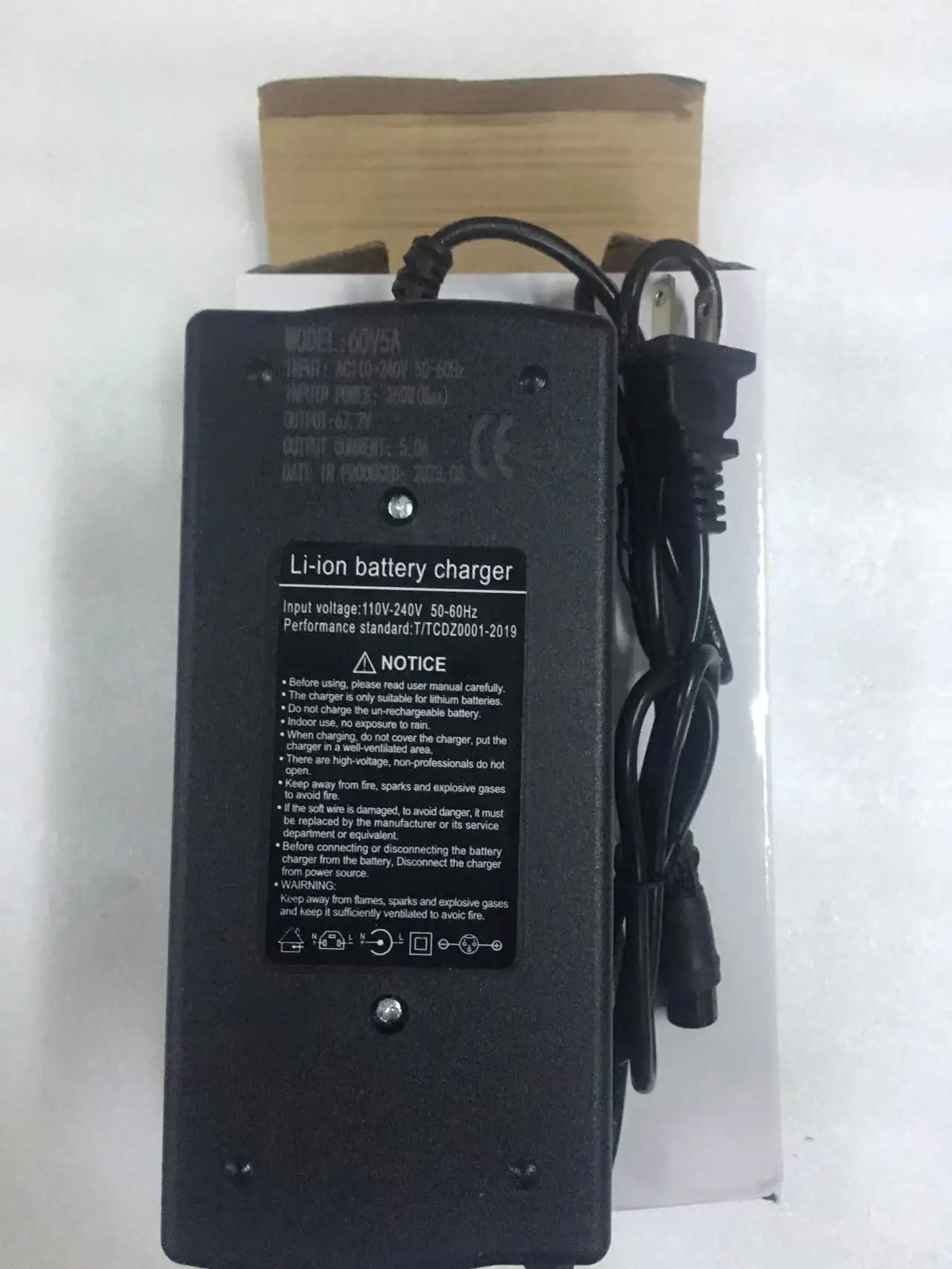 

Electric scooter accessories 60V5a EU specification charger