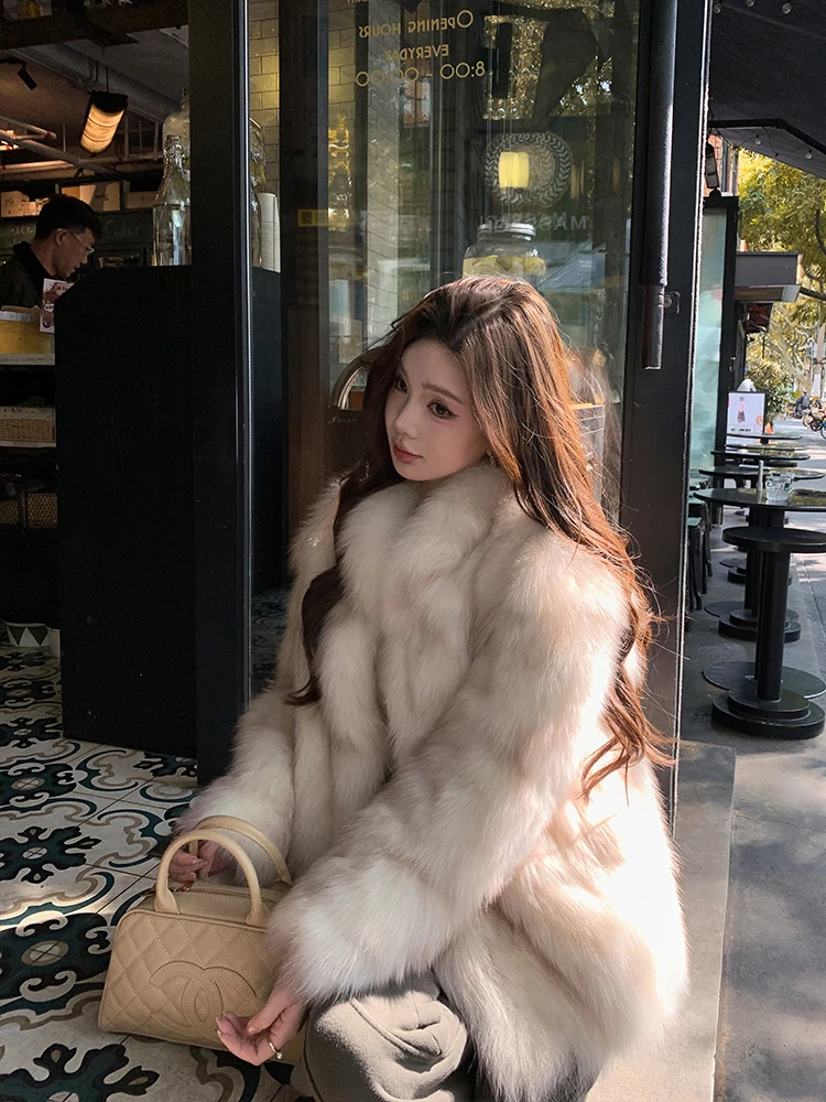 Sunshine Island Casaco de pele de raposa inteira importado finlandês, um best-seller de inverno para mulheres. Casaco de pele real