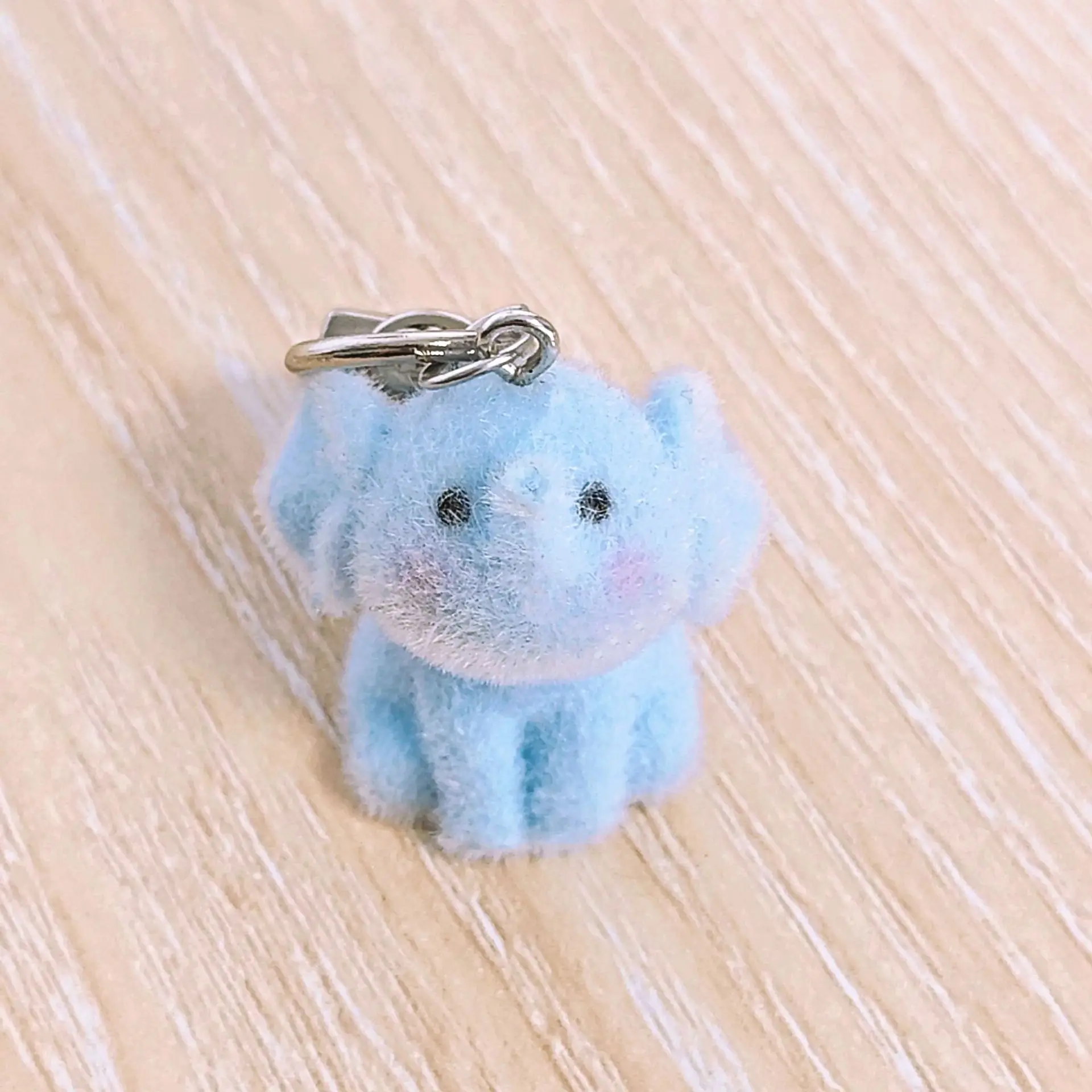 20PCS 3D Resin Flocking elephant Keychain Plush Doll Pendant for Necklace Bags Charms Making DIY Handmade Accessories Wholesale