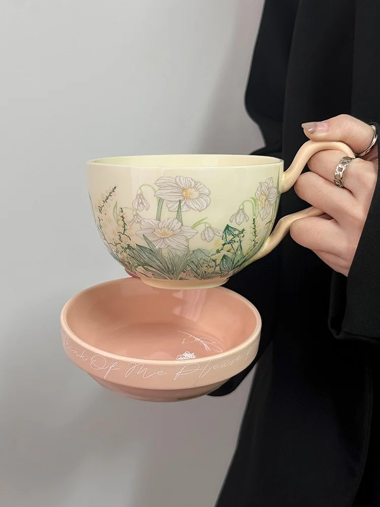 

Retro Limited Edition Country Sle Original Design Pink Wind Bell Flower Coffee Mug Plate Cup Cover Large Capaci Water Mug