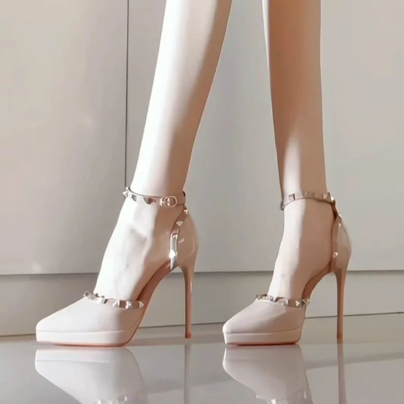 

Туфли на платформе с заклепками и одним ремешком, модные нескользящие туфли-лодочки на платформе с острым носком и неглубоким носком