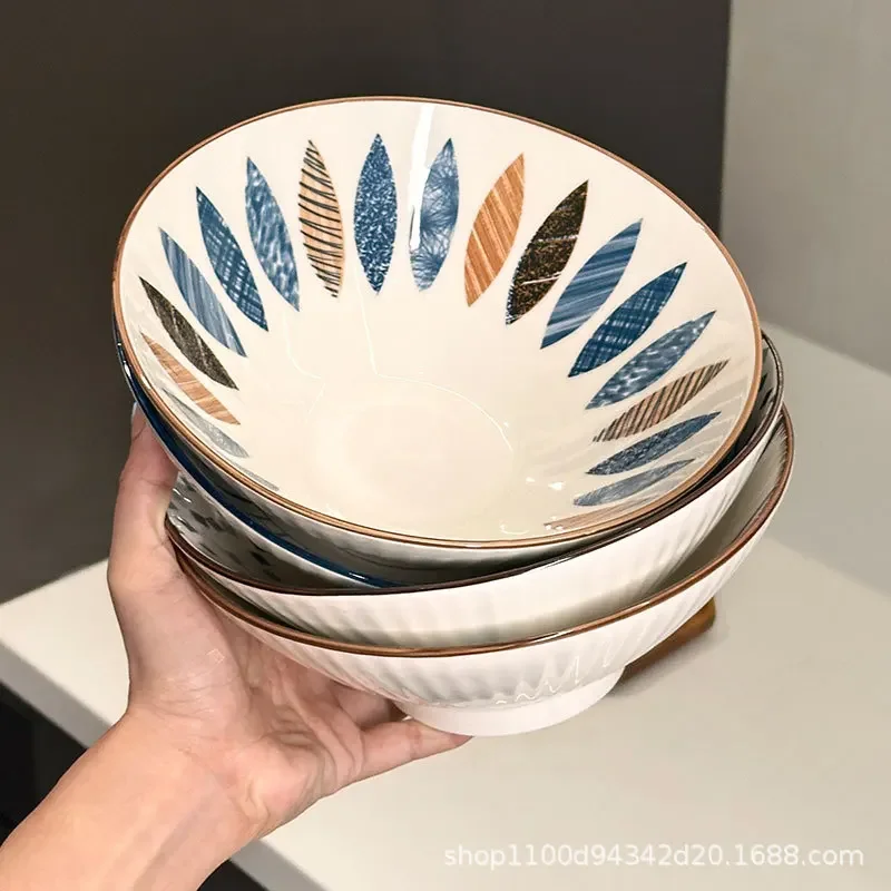 8 Inch Large Ceramic Ramen Bowl Household Porcelain Soup Bowls Japanese Underglaze Color Bucket Noodle Bowl for Home Dining