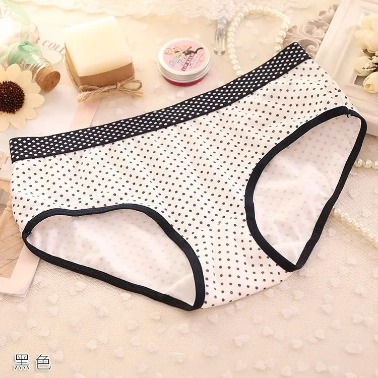 Hot Sell 1pc/Lot Women\'s Briefs Sexy Girl Panties Wholesale Ladies Cotton Underwear Girl Comfortable Breathable Solid A005