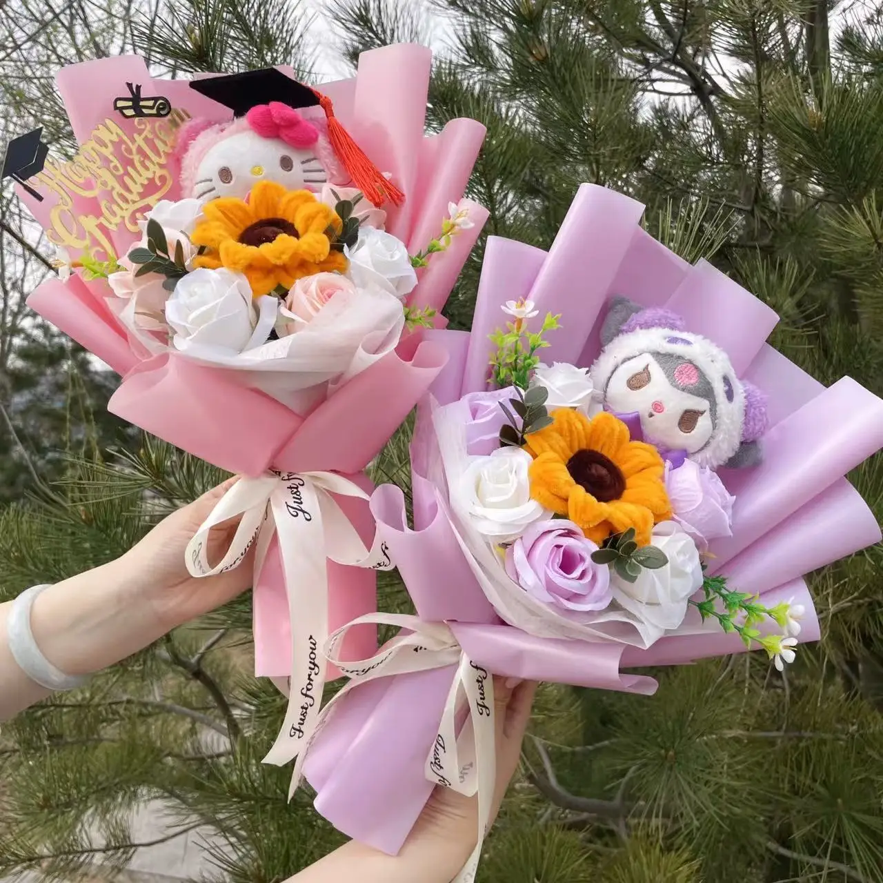 

Мультяшная плюшевая кукла My Melody Kuromi Cinnamoroll Kt Cat, держащая цветочный букет, подарок на день Святого Валентина, Рождество, выпускной, день рождения