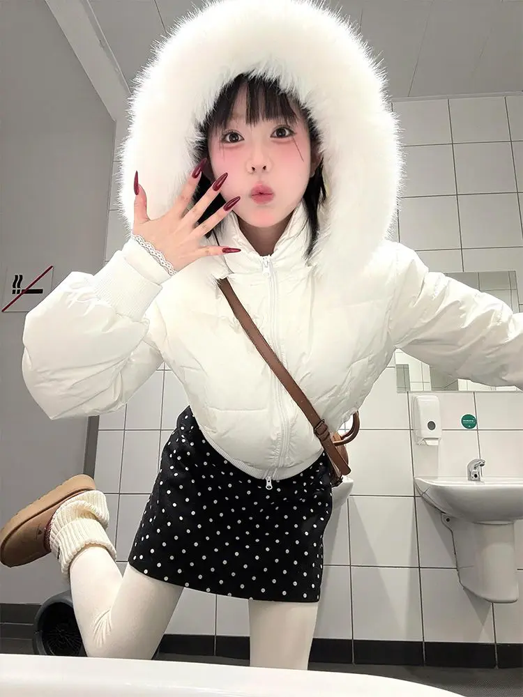 

Белые короткие парки с капюшоном из искусственного меха, женские элегантные однотонные куртки в американском стиле, трендовое теплое корейское модное пальто для девочек, шикарное