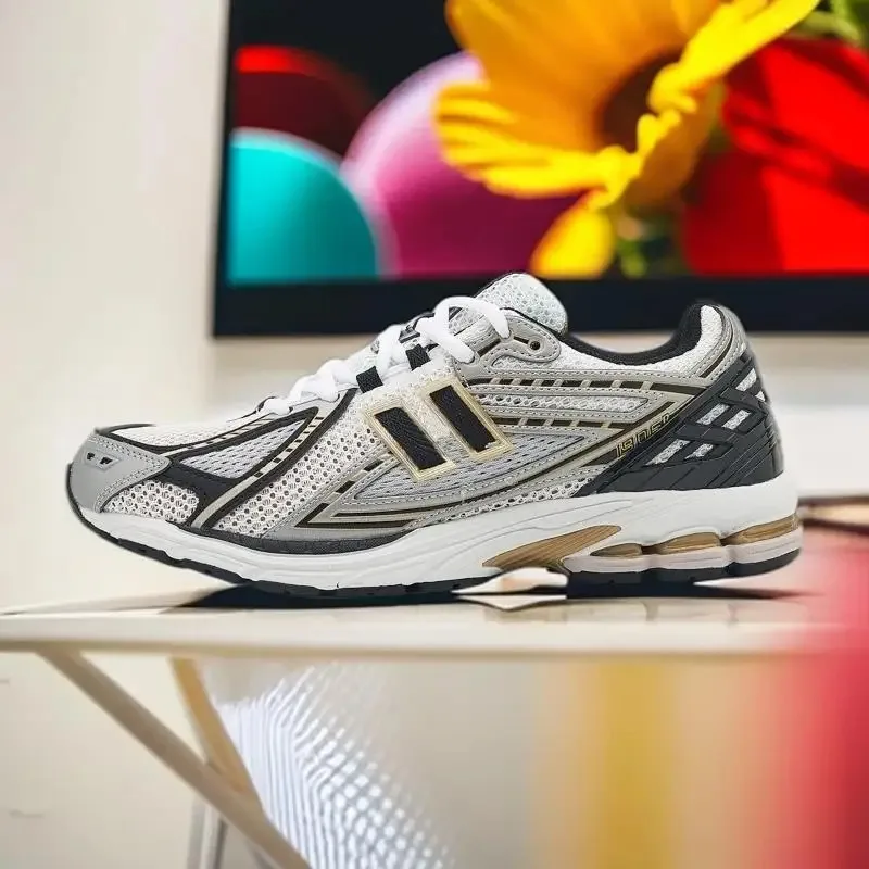 

Men's and Women's Low Cut Retro Casual Sports Shoes Sneakers Running Shoes Students Casual Couple Trainers Shock Tennis