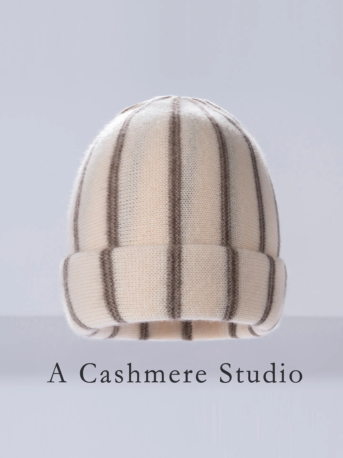 cappello-in-maglia-di-puro-cashmere-modello-da-donna-caldo-e-imbottito-ideale-per-l’autunno-e-l’inverno-con-motivo-a-righe-e-blocchi-di-colore-protezione-per-le-orecchie-e-ampia-circonferenza