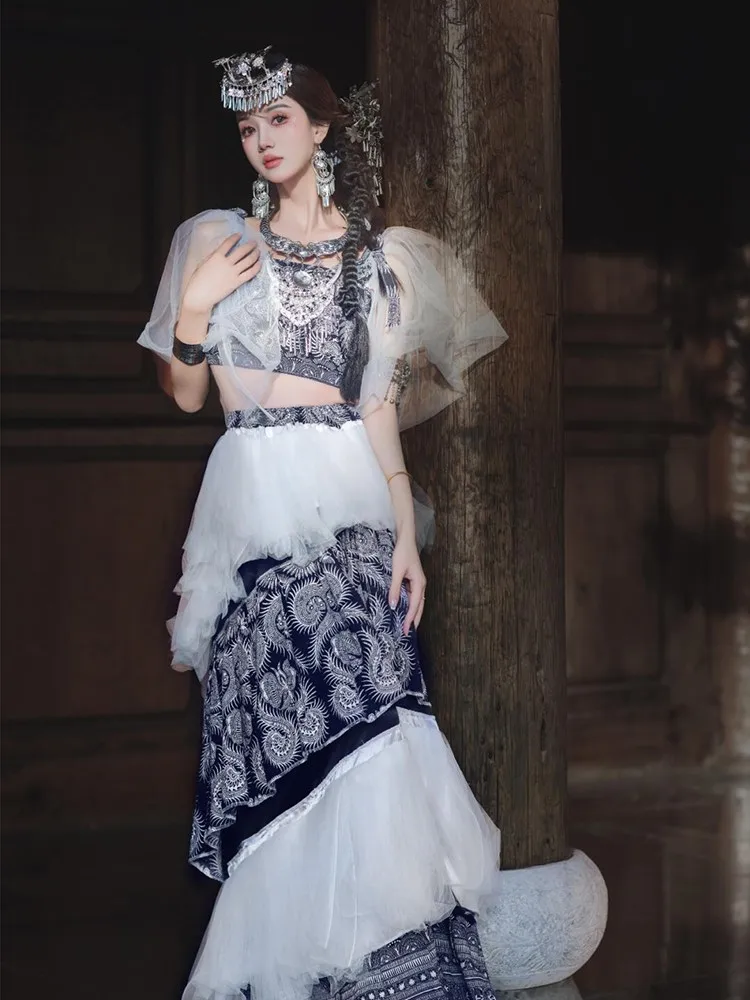 

Batik strapless long dress set ethnic style performance costume travel and outing photography