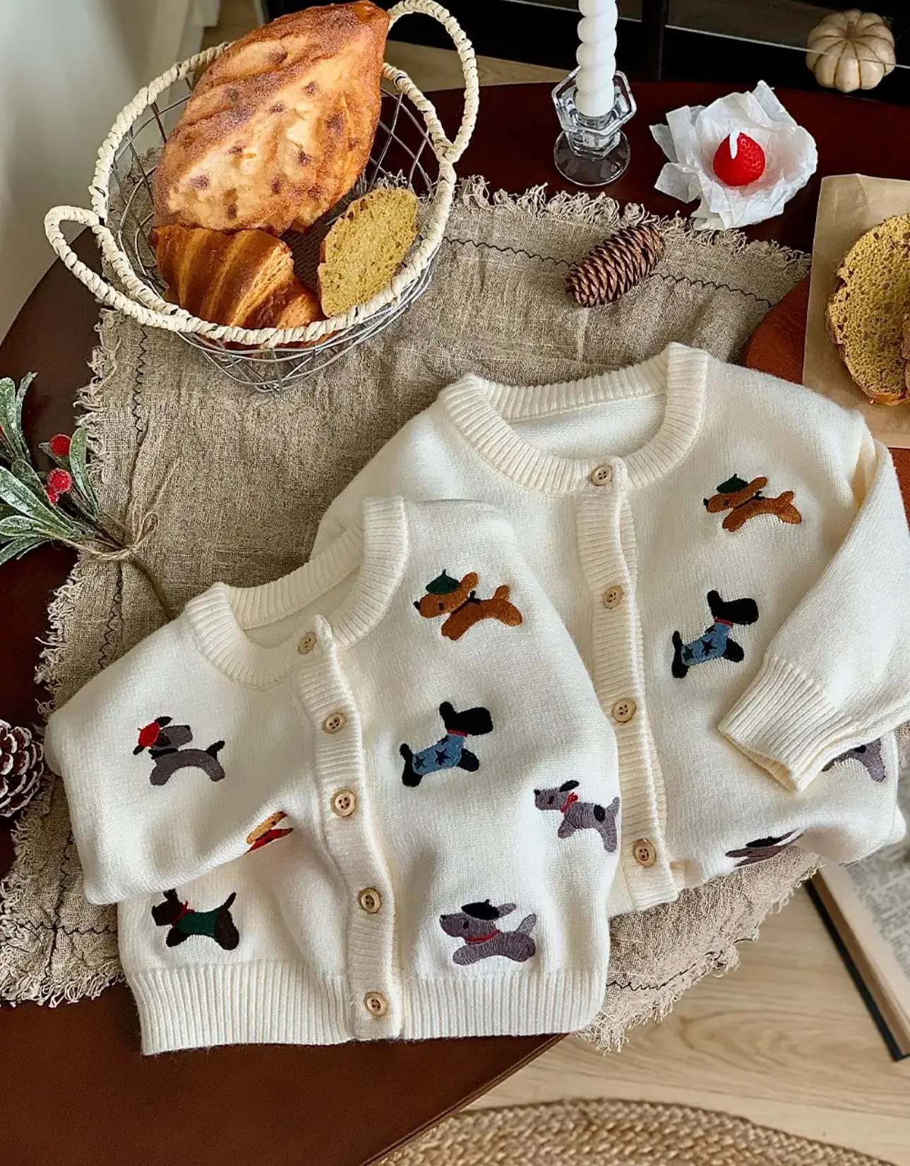 Family Matching Autumn Winter Cute Sweater Kids Girls Boys Carton Dog Knit Sweater Mother Son Daughter Round Neck Sweater