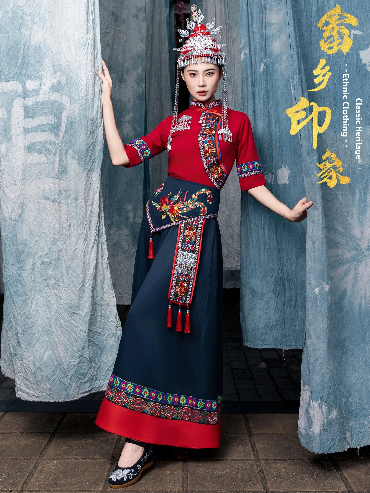 

2025 New Traditional Minori Ethnic Women's Clothing Adult Faion Dance Performance Headwear Miao Yao Ethnic up Polyester
