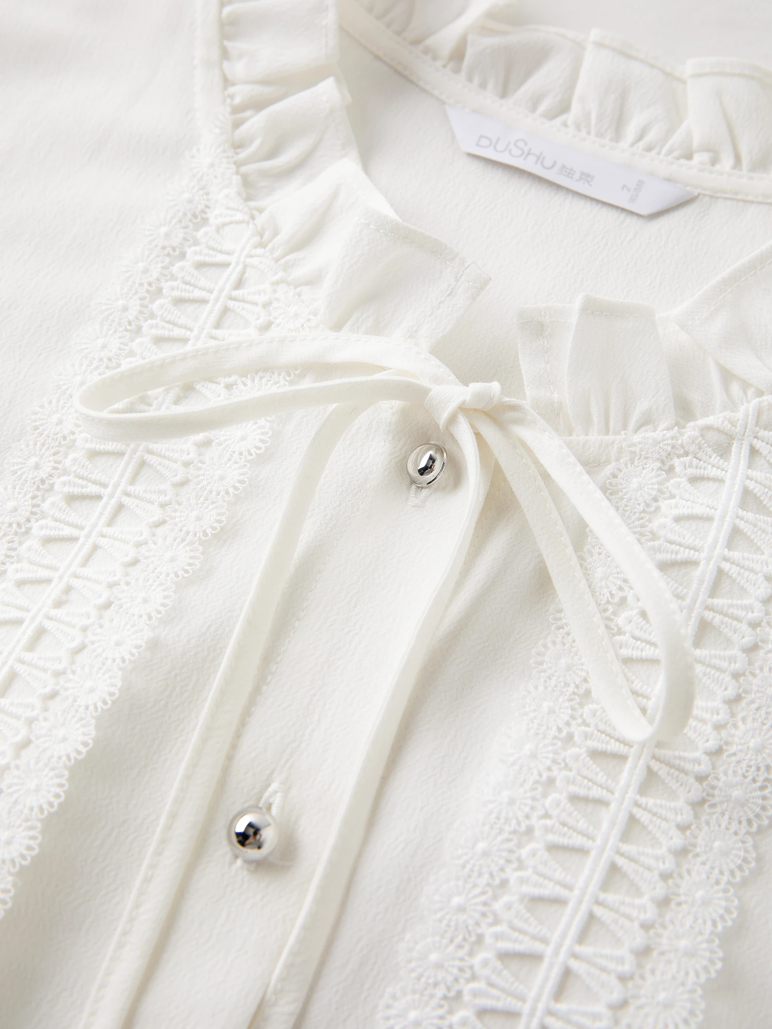 DUSHU Plus-size Women's Clothing Jasmine Tale French-style Wooden Collar Stay Tie-front White Shirt Winter 2025 New Slimming Top