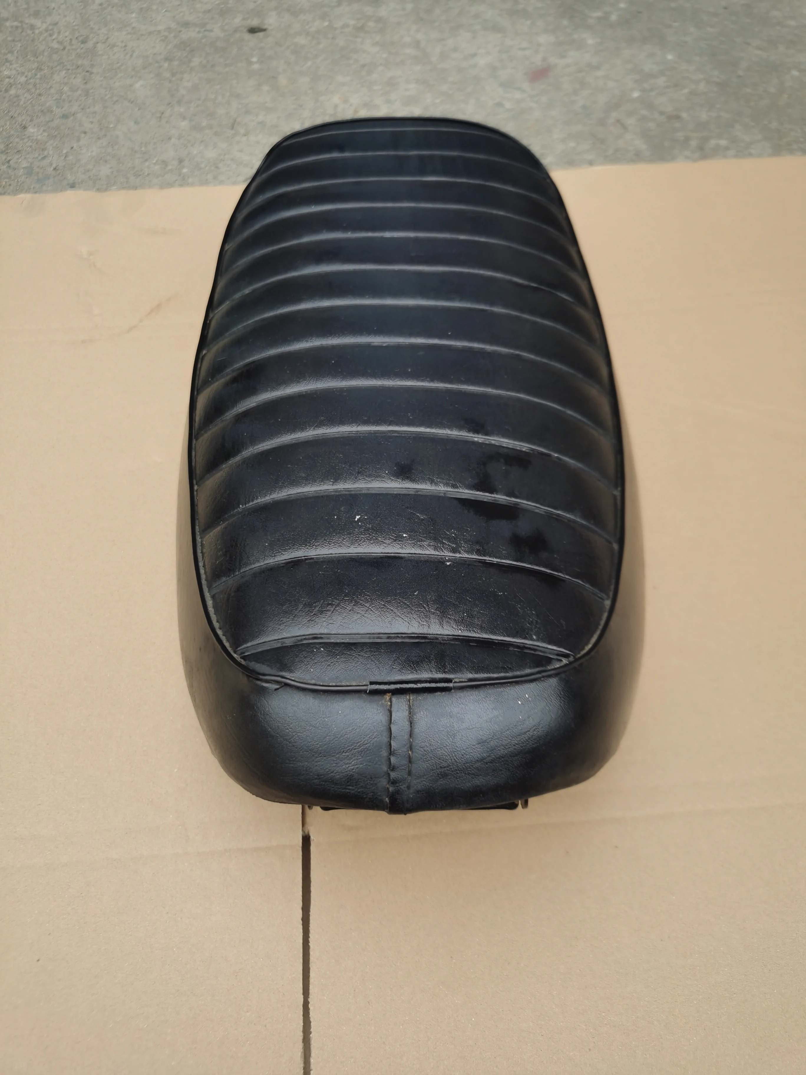 Honda CT70 Trail 70 Dax ST70 ST 1974-1976 Complete Saddle Seat Reproduction Stock Not New