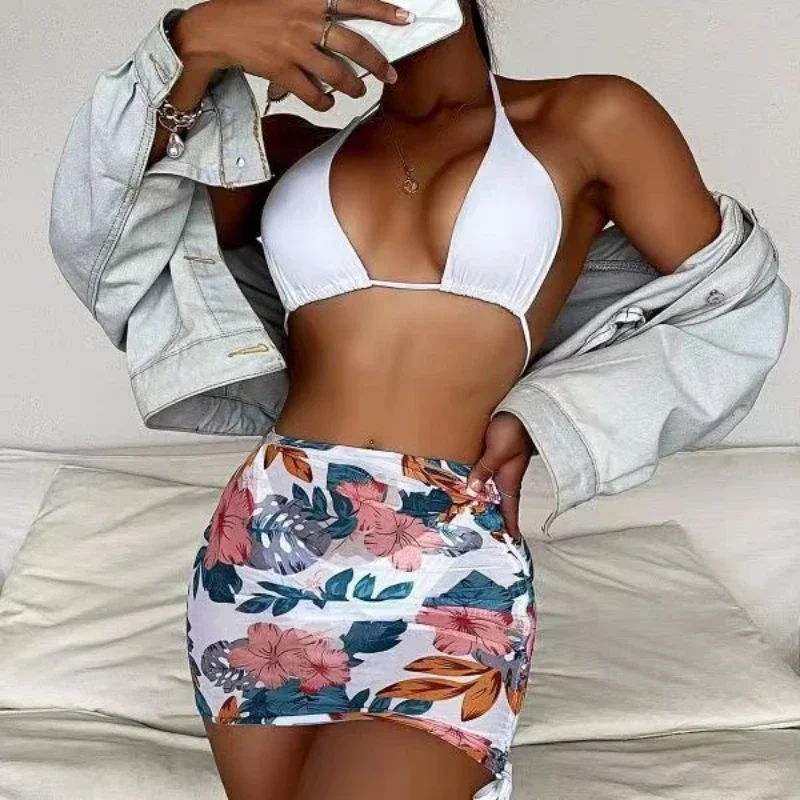 Sexy Driedelige Bikini Set Vrouwen Badmode Badpak Driehoek Halter Bloemenprint Rok Strand Bikini Set Badpak 2024 Nieuwe