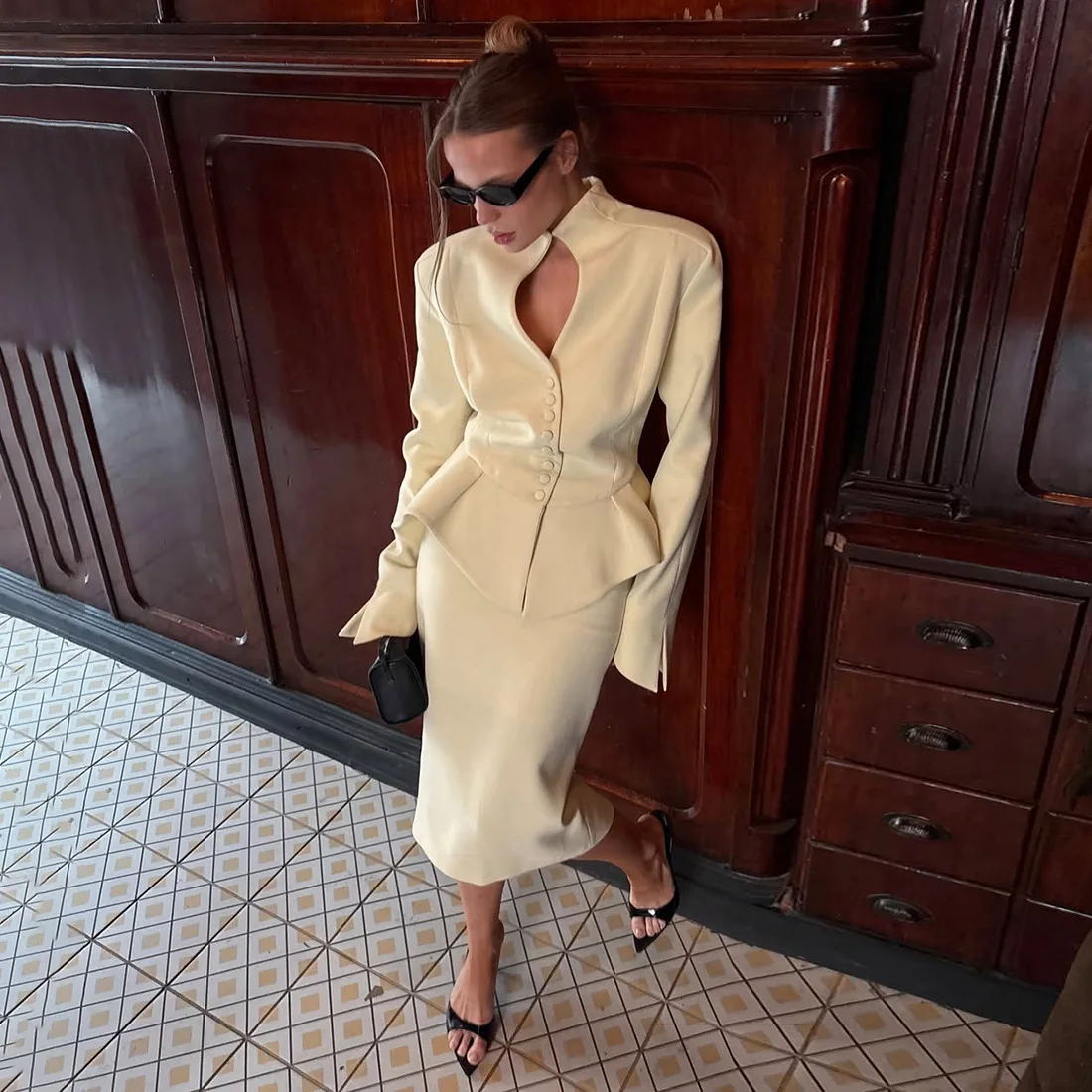 

2025 Новая модная тонкая куртка на пуговицах + юбка, женский костюм, женский осенний сексуальный элегантный топ и юбка, комплект из двух предметов для женщин