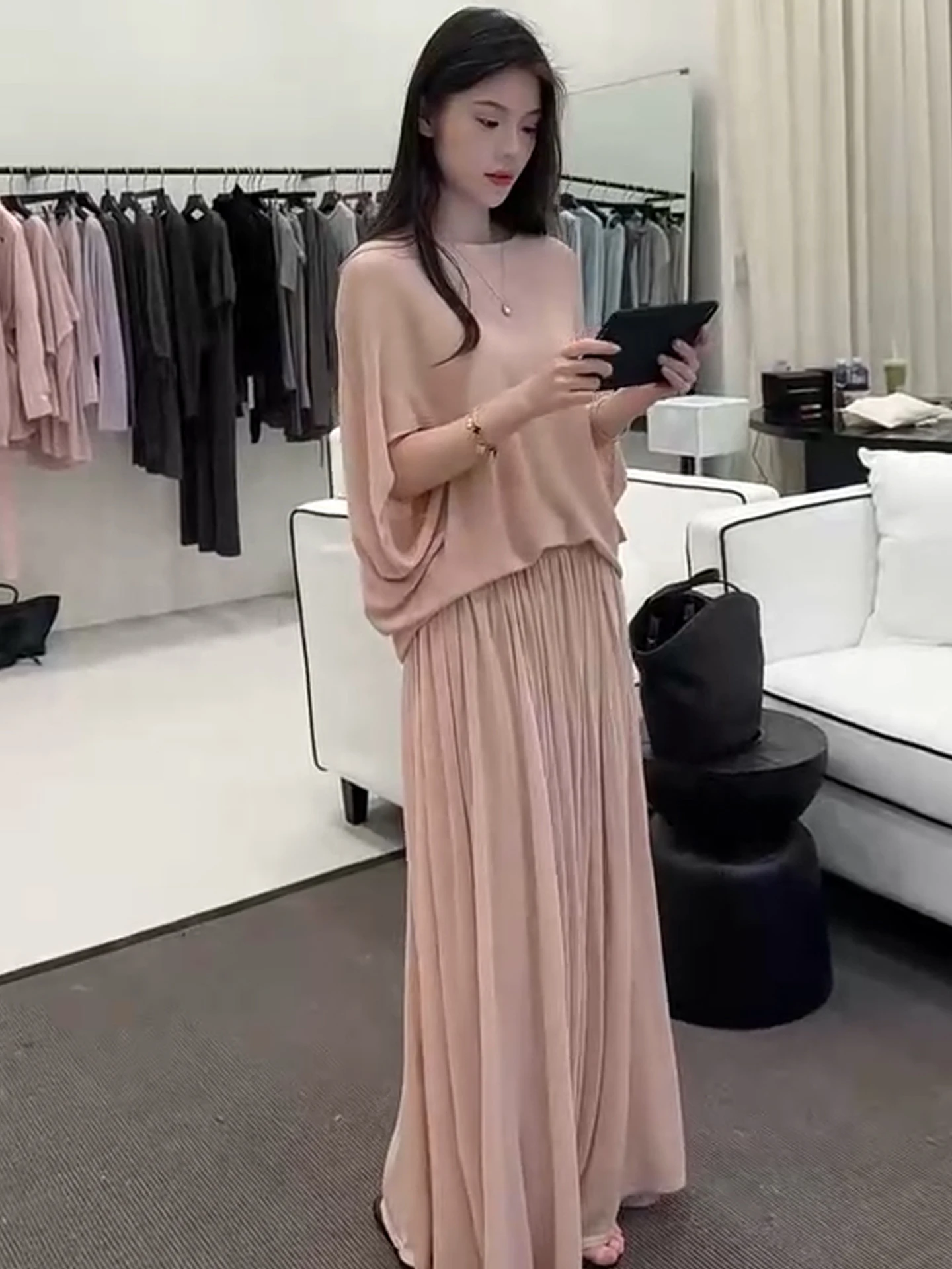 

Summer Fashion Batwing Sleeve Knitted Sweater Skirt Set Women's High Waist round Neck Long Sleeve Color Two-Piece Outfit