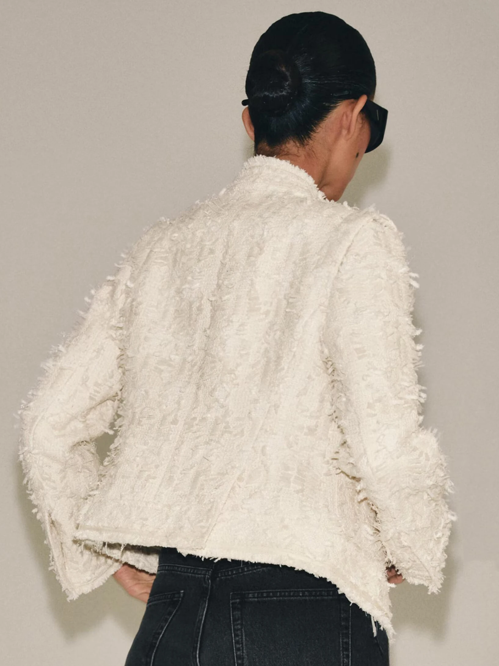 Fashionable High Collar White Short Outerwear for Women Versatile Elegant Style Autumn New Arrival Luxury Feel  Coat