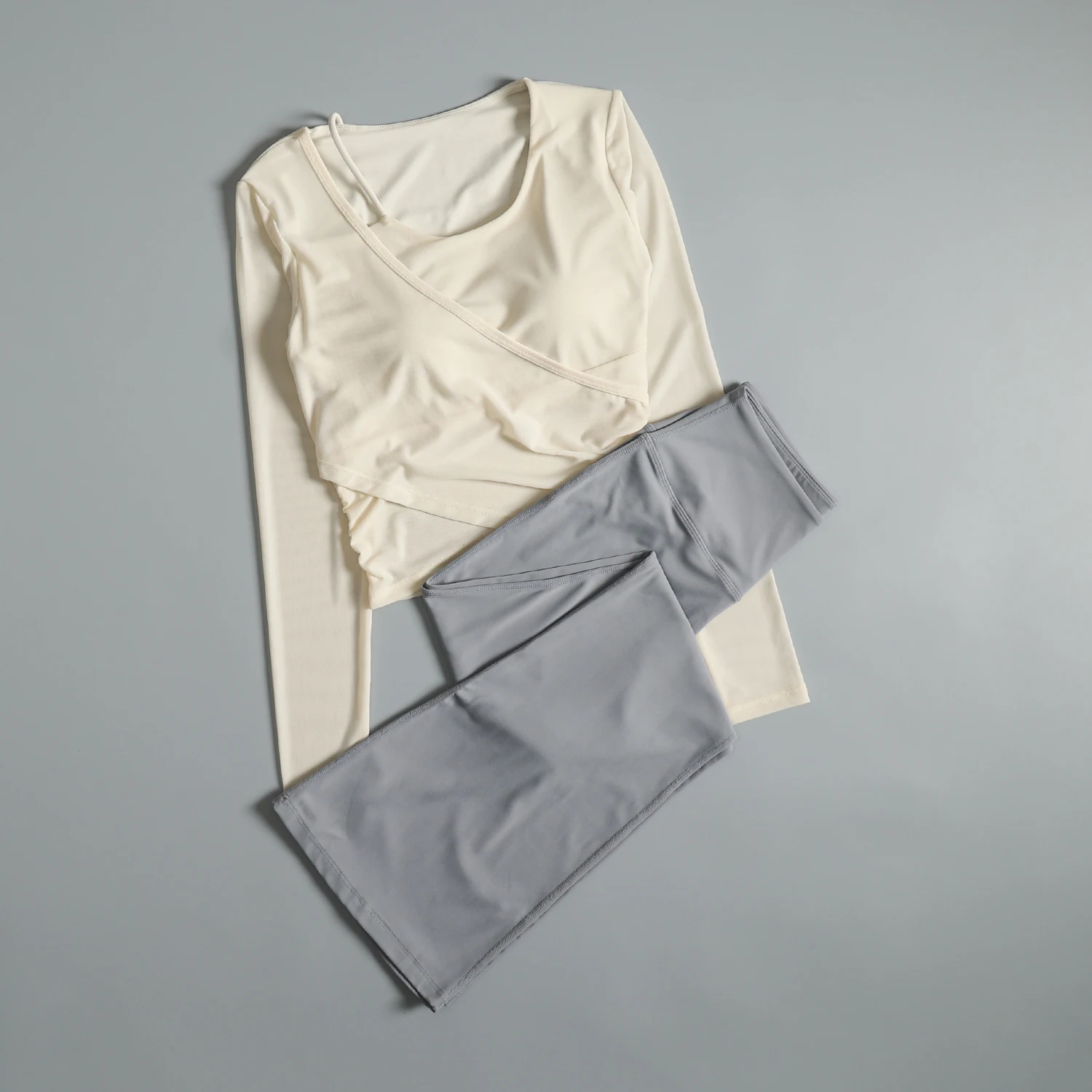 

Beautiful outer wear yoga wear women's suit 2025 new Pilates training fitness sports jacket dance boot-cut pants