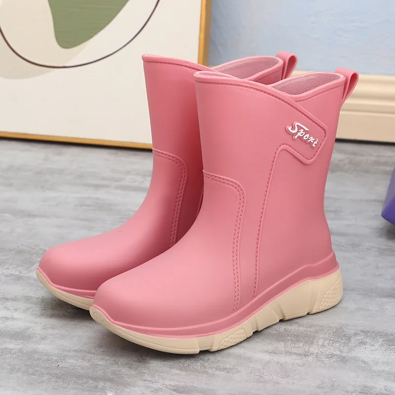 Korean Style Mid-Calf Women's Rain Boots Thickened Velvet Lining Warm Kitchen Anti-Slip Water Shoes PVC Material Winter Season view 4