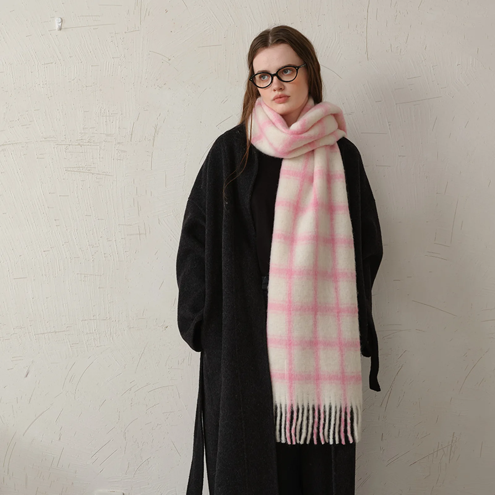 Design 20% Wool Plaid Scarf For Women Autumn/Winter Plus Soft And Simple Pink Plaid Scarves 208*34CM