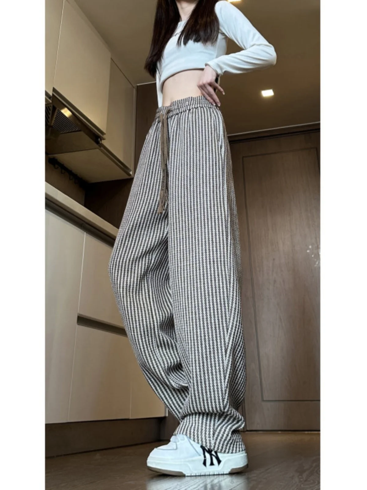 

Retro Striped Straight Leg Casual Sweatpants for Men Autumn Winter American Trendy Brand Slimming Loose Fit Trousers