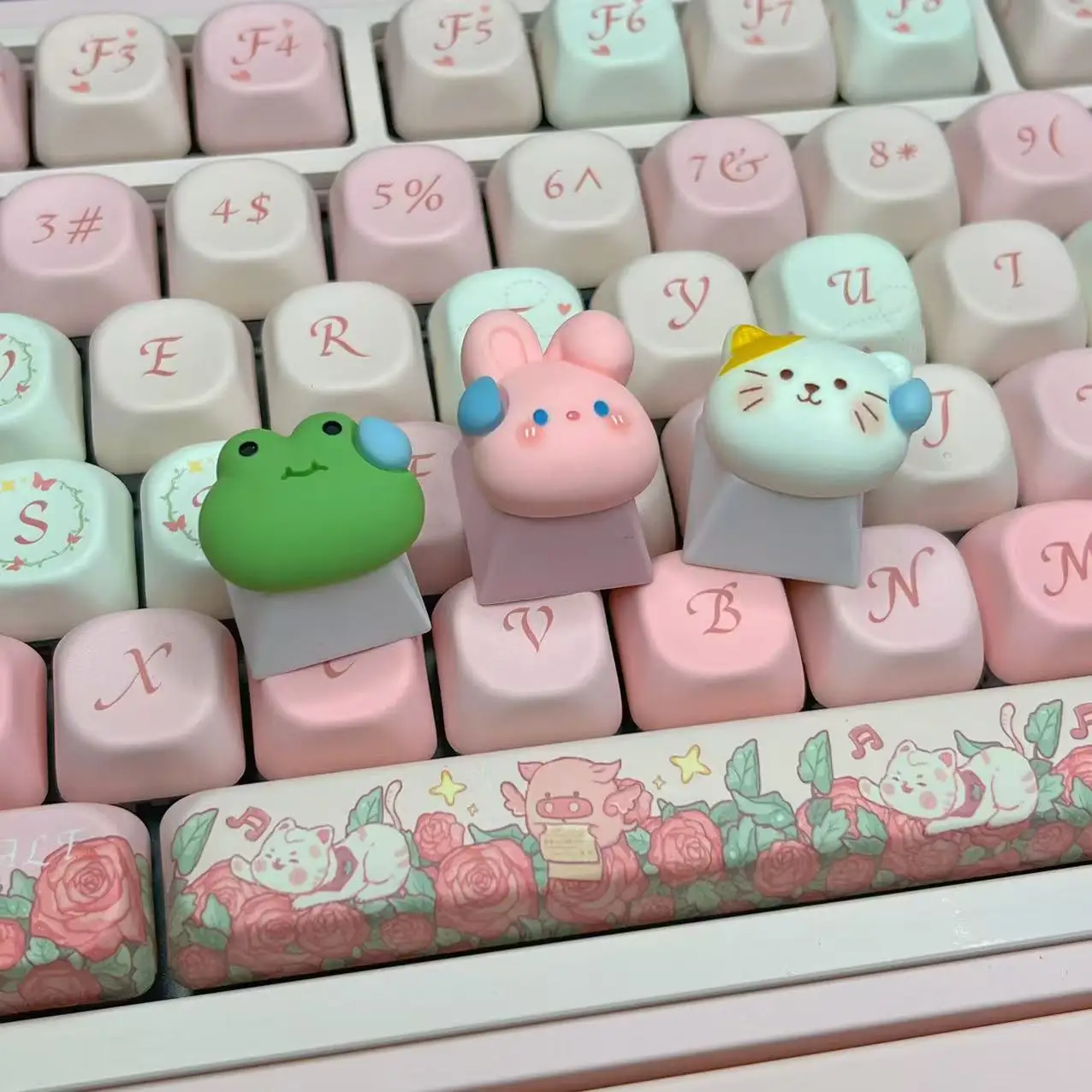 Cartoon e Personalized Cute Handmade Sweating Cat Keycap Pink Rabbit Keycap Resin Creative Customization Mechanical Keyboard