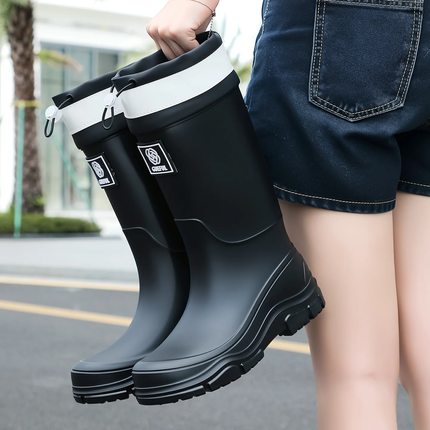 

New Style Mid-tube Rain Boots Women Fashionable Waterproof and Non-slip Rain Boots Soft Sole Rubber Shoes and Velvet Water Shoes
