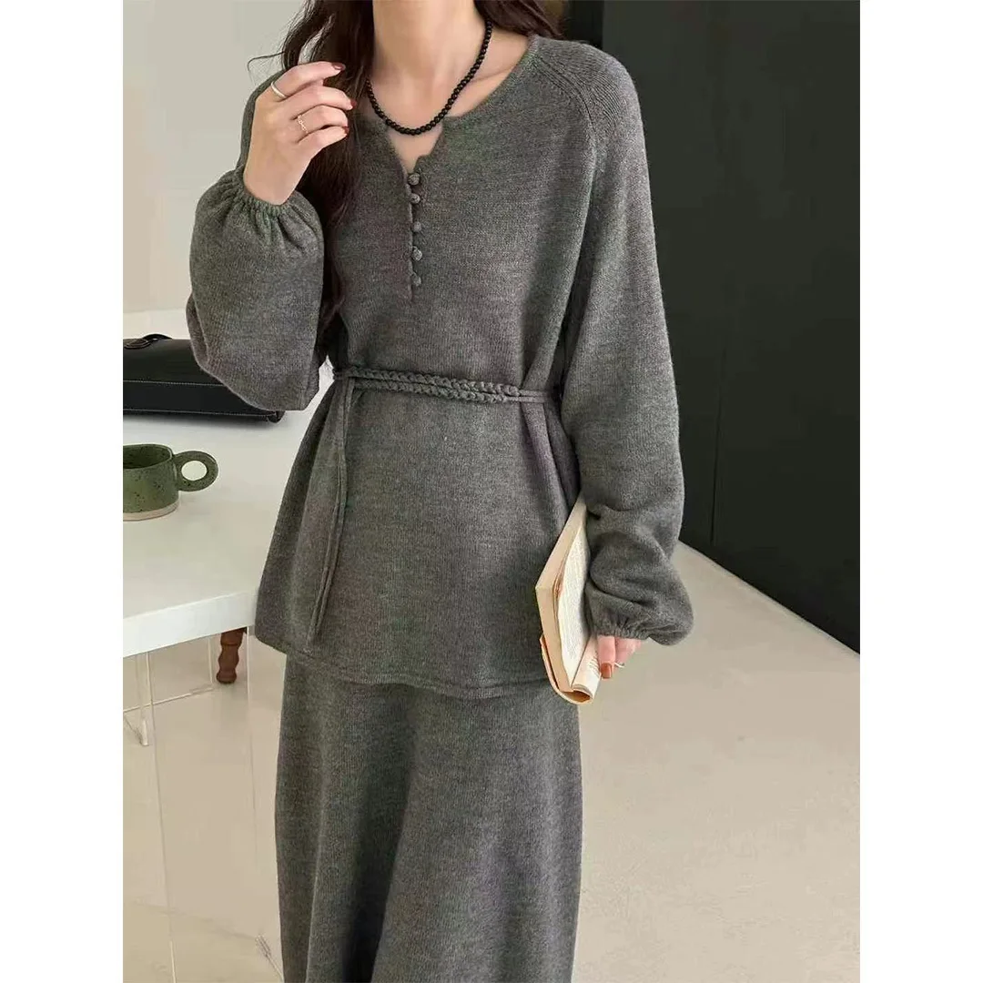 

Half-collared Buttoned Belt-style Design Two-piece Set of Autumn-winter New Style Casual Skirt + Sweater Set for Women
